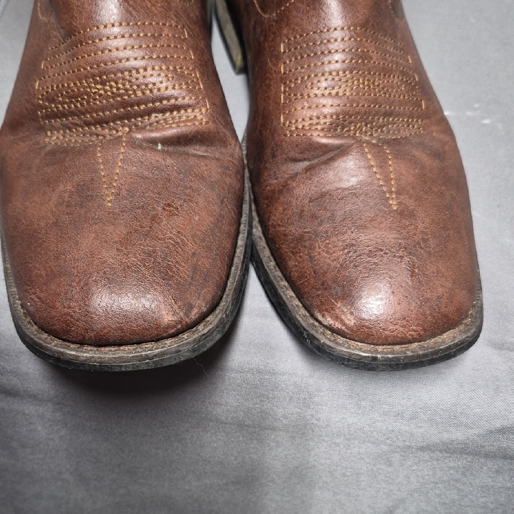 Ariat Two-Tone Western Boots - Picture 11 of 11